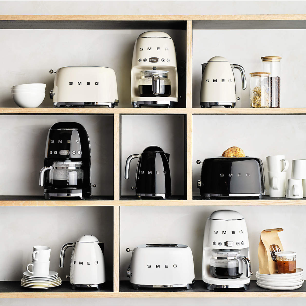 SMEG Black 2-Slice Retro Toaster - Image 5