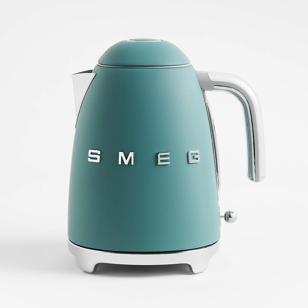 SMEG Chrome Retro Electric Kettle - Image 14