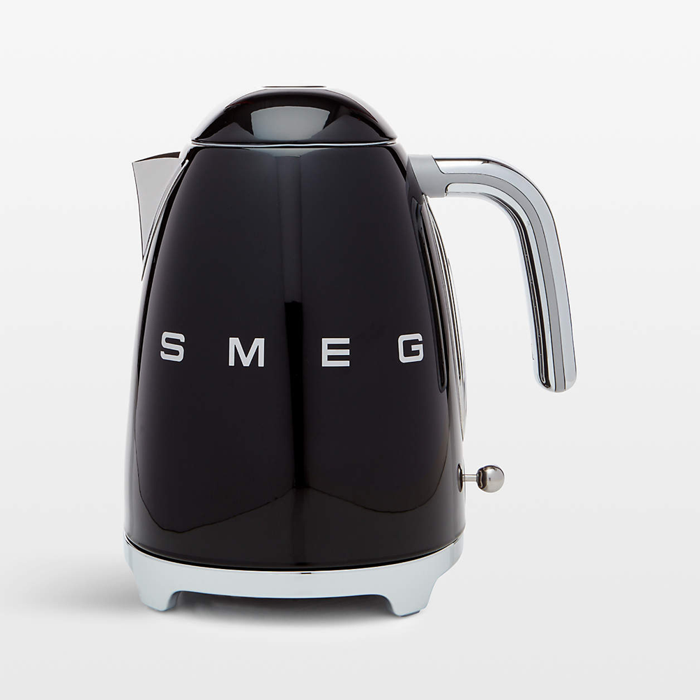 SMEG Chrome Retro Electric Kettle - Image 6